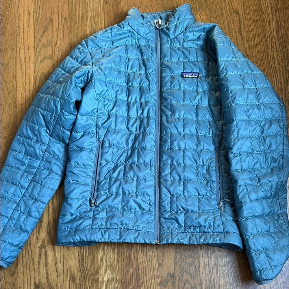 Patagonia men’s nano puff jacket size small